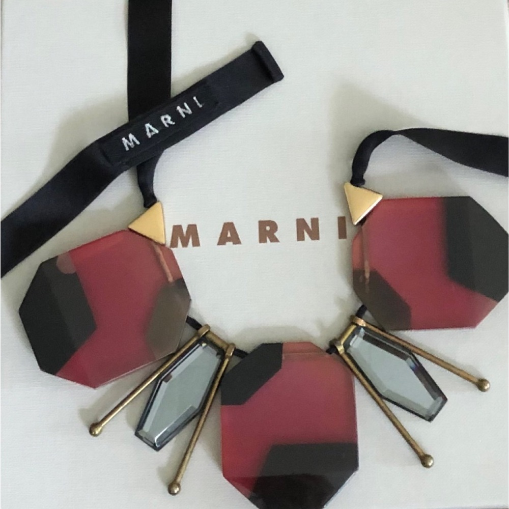 Gorgeous Marni Pink Reslin necklace with silk ribbons